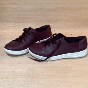 Dark Purple FitFlop Sneakers Sz. 10